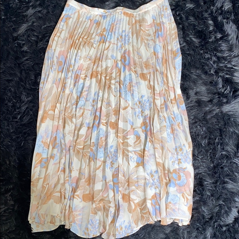 ‼️VINCE FLORAL SKIRT‼️